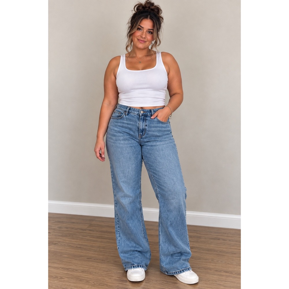 American Eagle Curvy Mom Jeans Women 12 Long Light Wash High Waisted Denim 90's